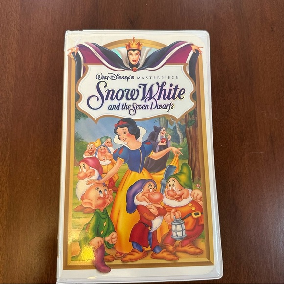 Disneys Masterpiece Collection Vintage VHS Tapes Qty 5 total as Shown in photo - Picture 5 of 16